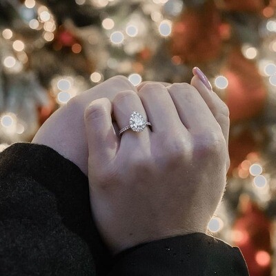ENGAGEMENT RINGS