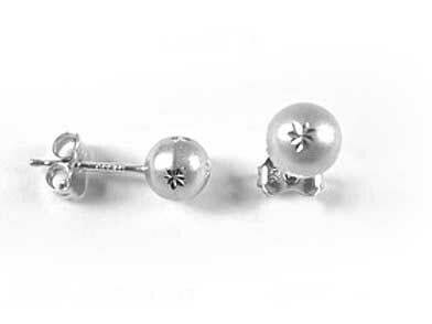10K 6MM White Gold Ball Stud Earrings 10K 6MM White Gold Ball Stud Earrings