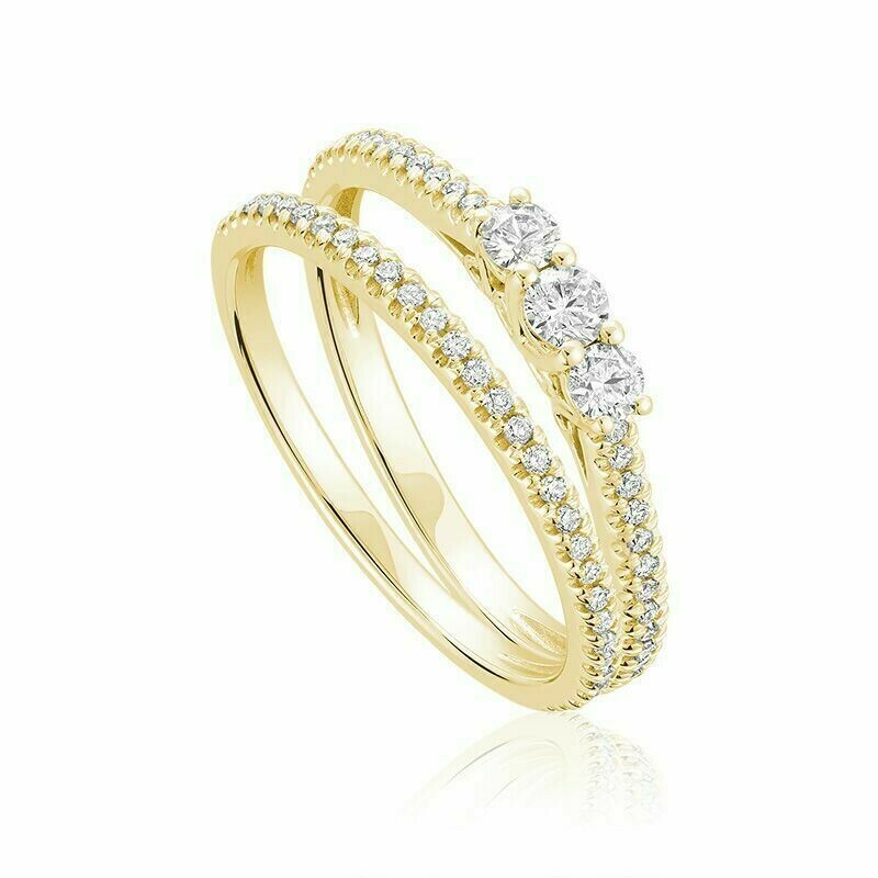 Three Stone Diamond Engagement Ring Set 10KT Yellow Gold 0.25 carat - 0.40 CT TDW Three Stone Diamond Engagement Ring Set 10KT Yellow Gold 0.25 carat - 0.40 CT TDW