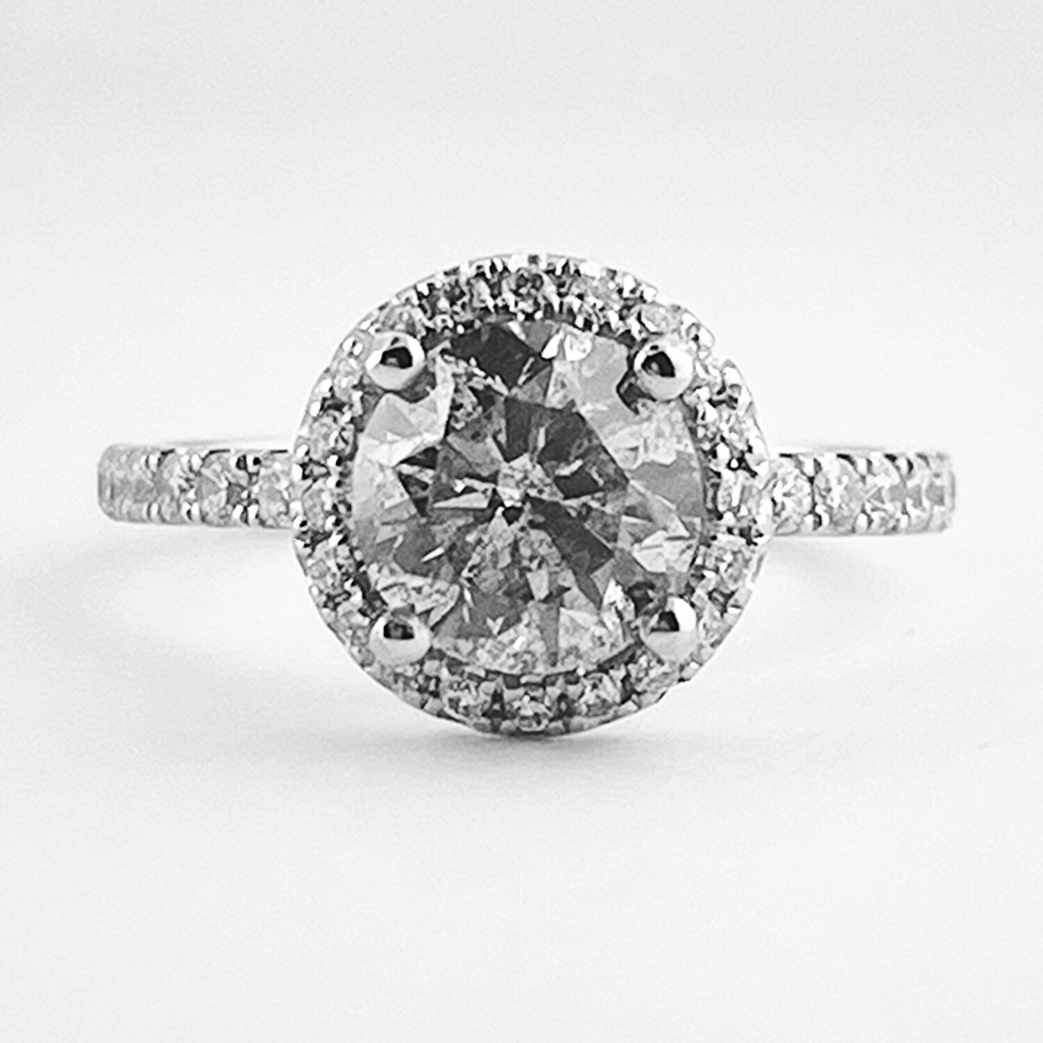Round Cut Engagement Ring Halo