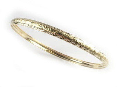 10K Yellow Gold Grooved Bangle Bracelet 10K Yellow Gold Grooved Bangle Bracelet