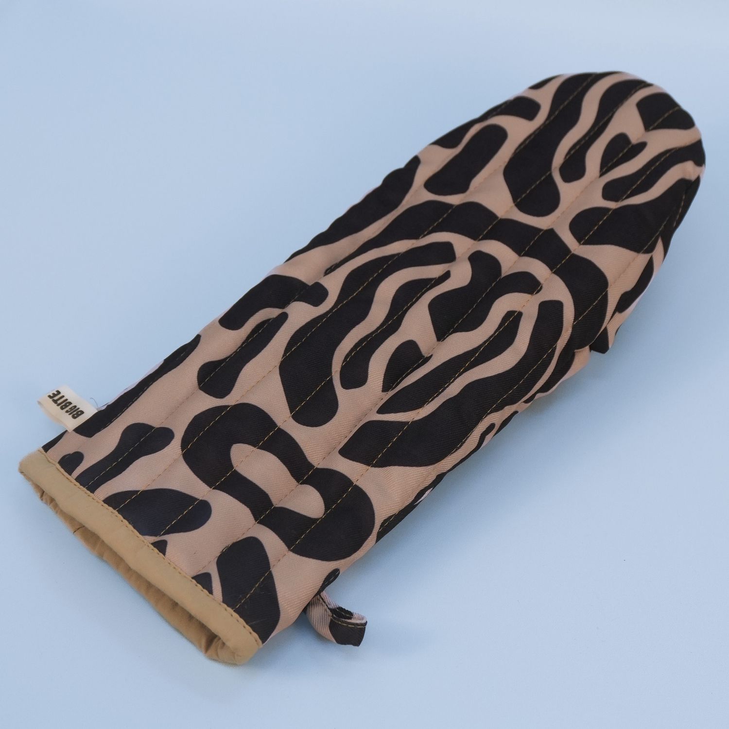 Happy Pouch Club Oven Glove - Ebb and Flow