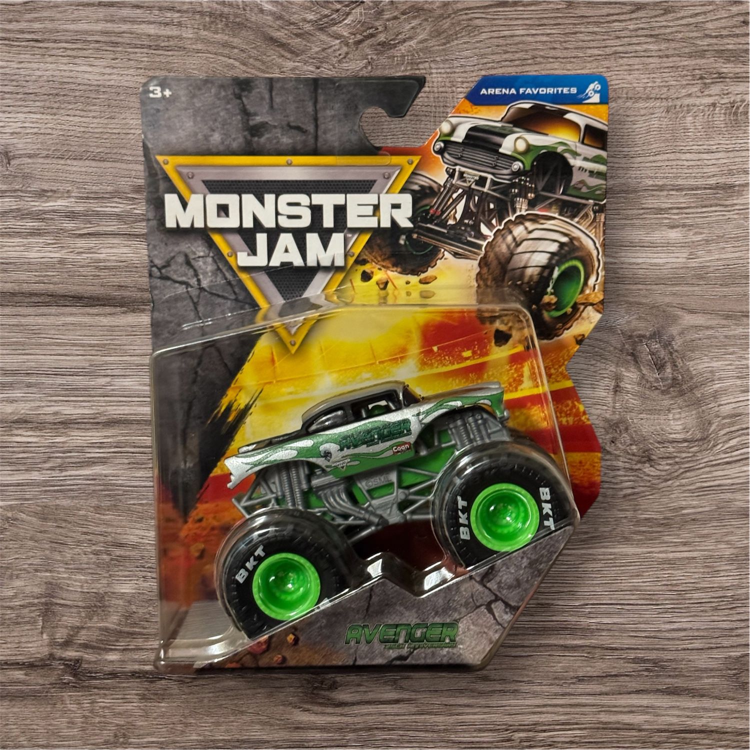 Monster jam Avenger Arena Favorites Truck Series 44