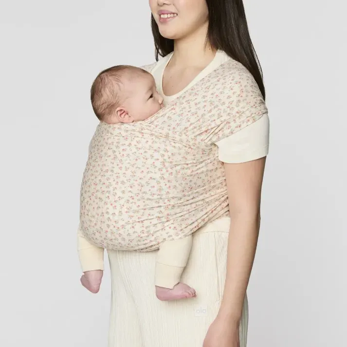 Ergobaby Aura Baby Wrap - Dainty Blooms