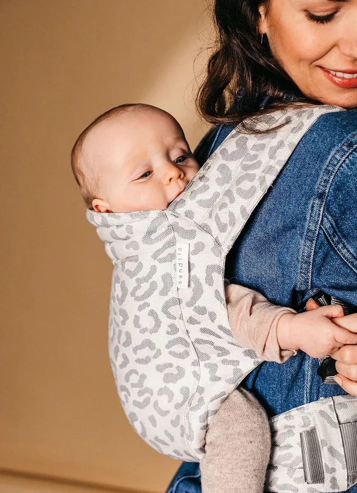 sandiia® Baby Carrier – Timeless Leodiia Snow