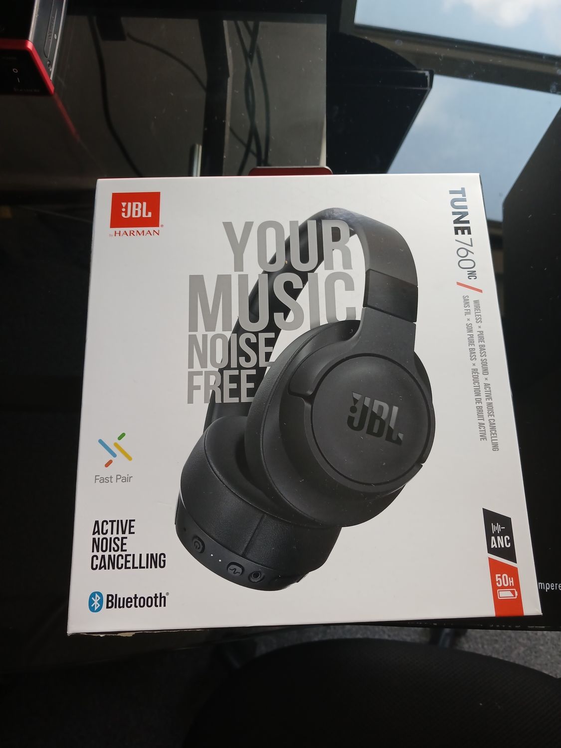 JBL Tune 760NC