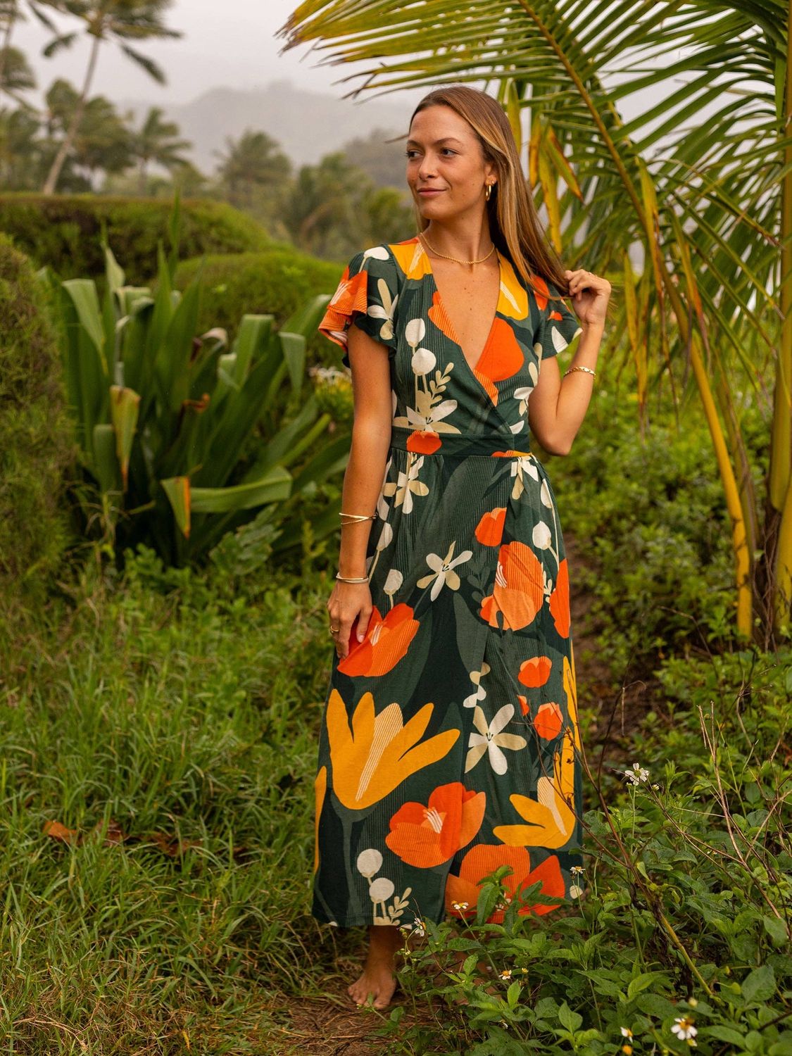 Happy Earth Isla Paradise