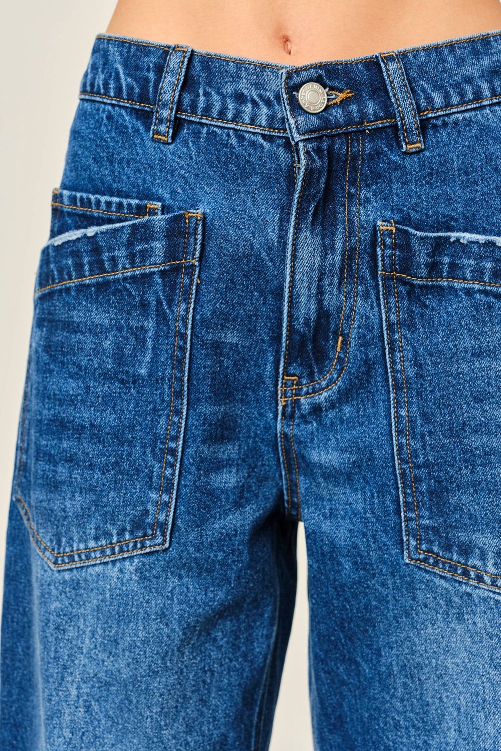 Aaron &amp; Amber Semi Barrel Jeans