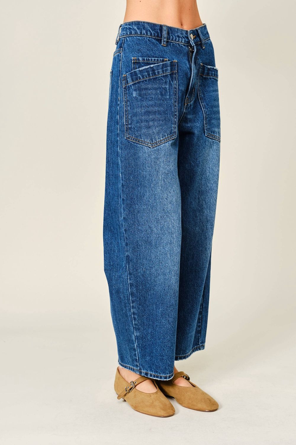 Aaron &amp; Amber Semi Barrel Jeans