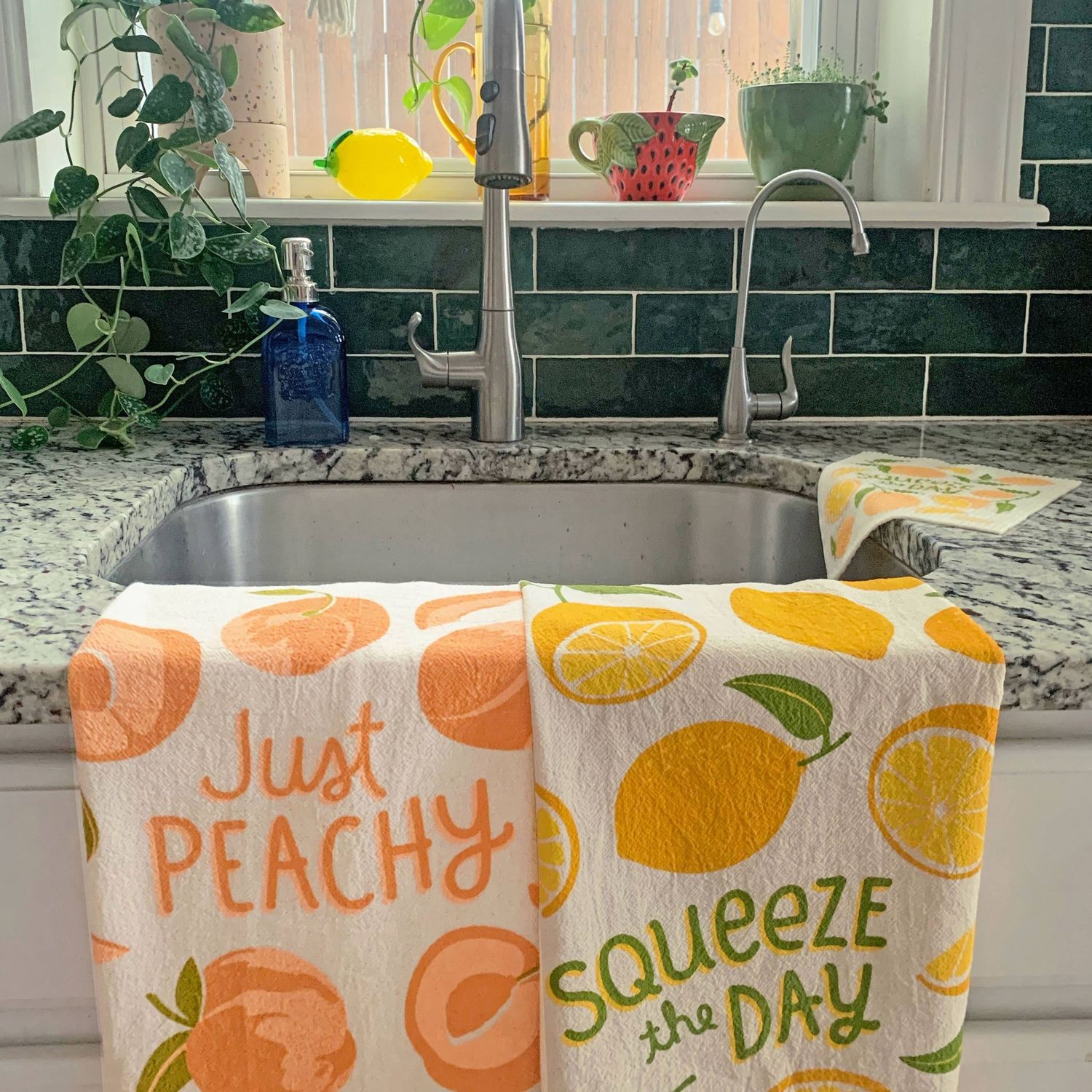 The Neighborgoods Peach Tart Tea Towel Set of 2 (Peach and Lemon)