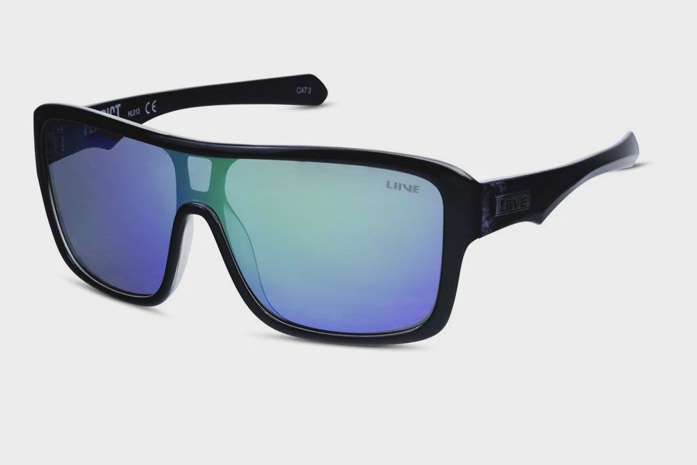 Verdict, Color: Mirror Black