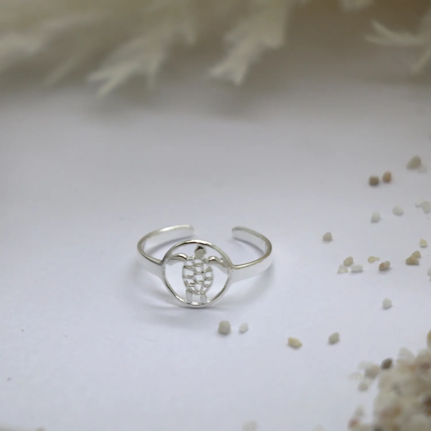 Openwork Turtle Toe Ring