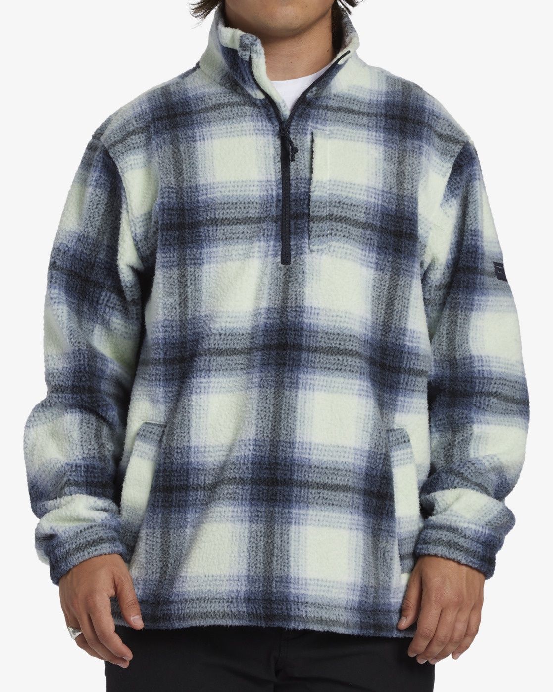 Boundary Mock Neck