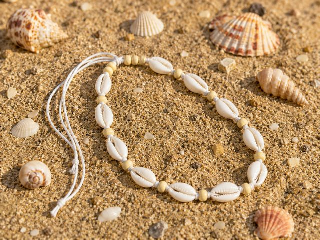 Hippy Rose Cowrie Shell Choker