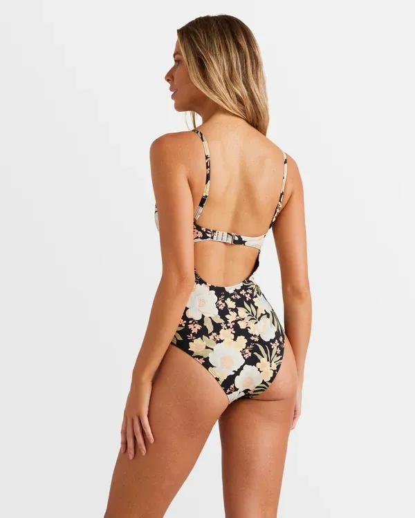 Womens Lost Cove Mia Dd One Piece