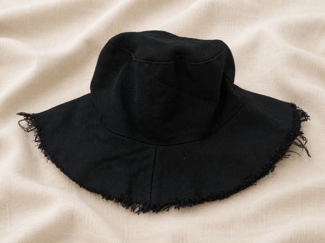 Dune Bucket Hat