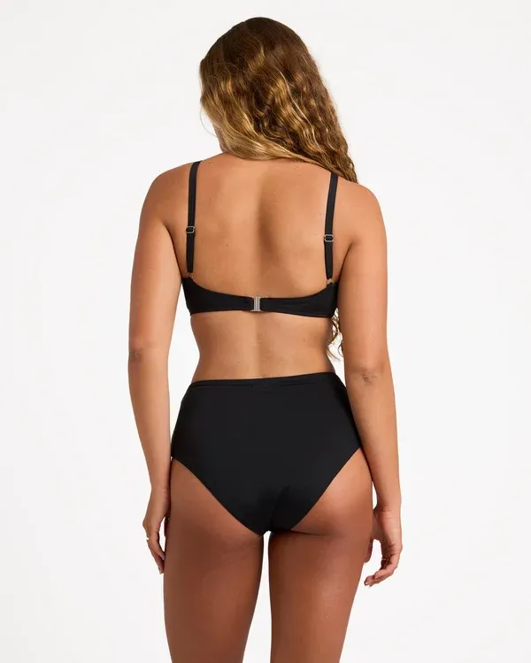Sol Searcher Mia DD Bralette Bikini Top