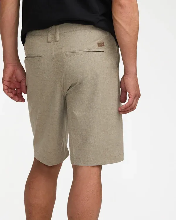 Crossfire Submersible Shorts 21"