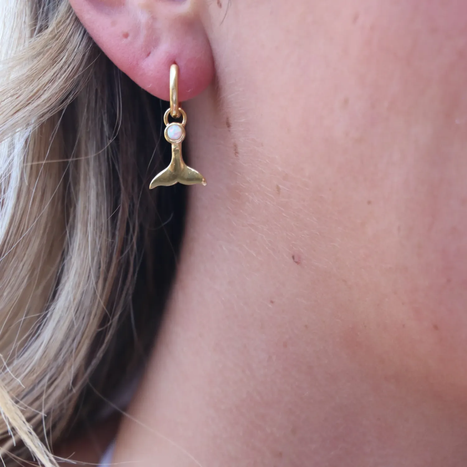 La Serine Hoop, Color: Gold