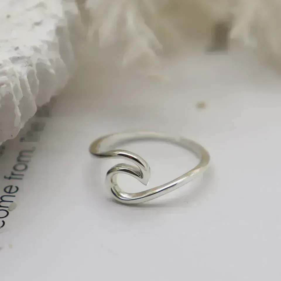 Miki Wave Ring