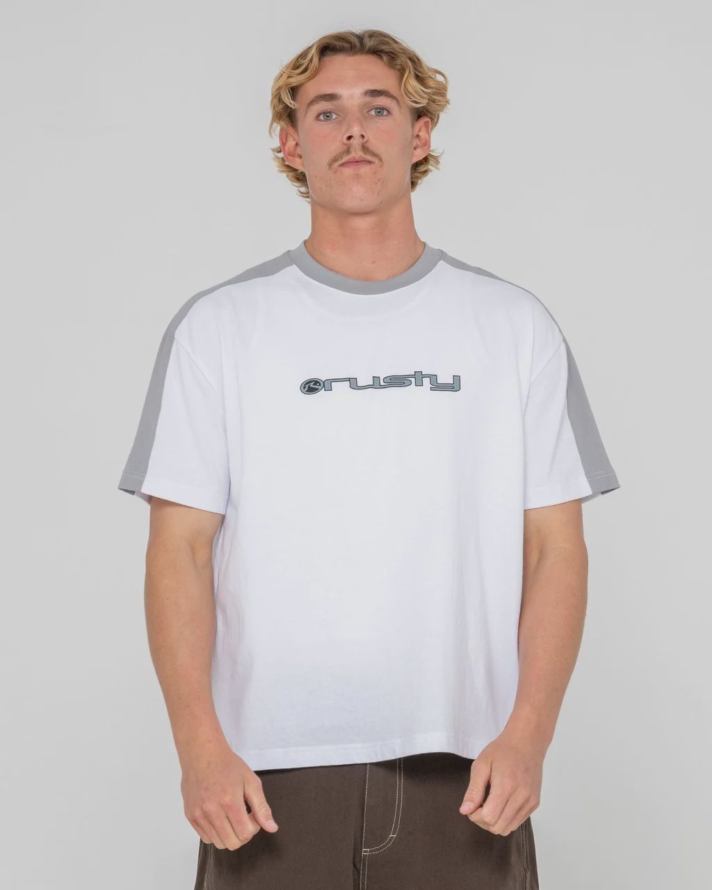 Weapon Graphic Cropped Tee