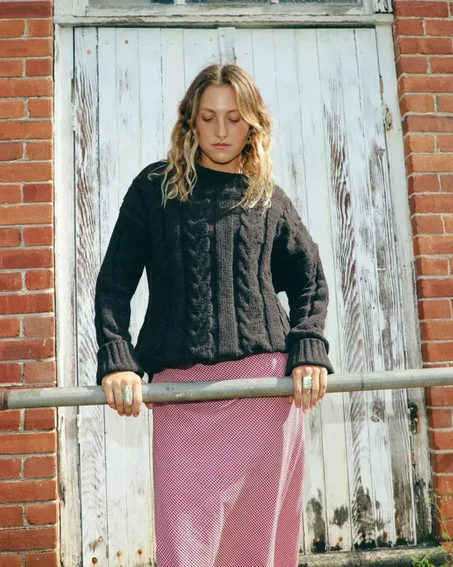Womens Cable Cover Crew Neck