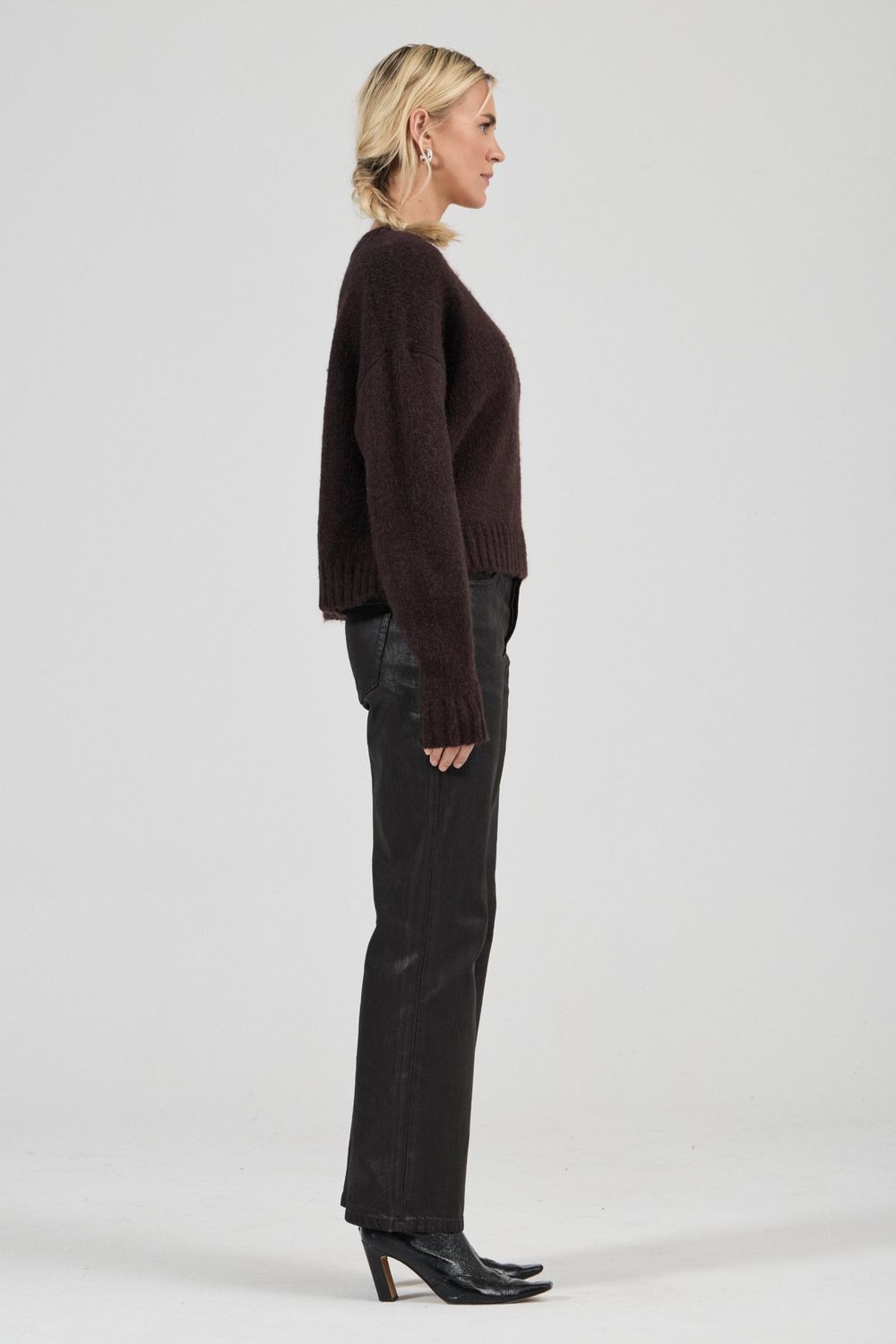 Tomboy V Neck Knit