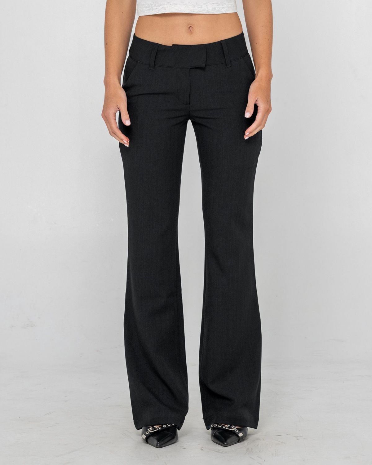 Finance Mummy Low Rise Suit Pant
