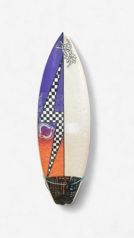4'10 Double Yew Ay with fins and leash