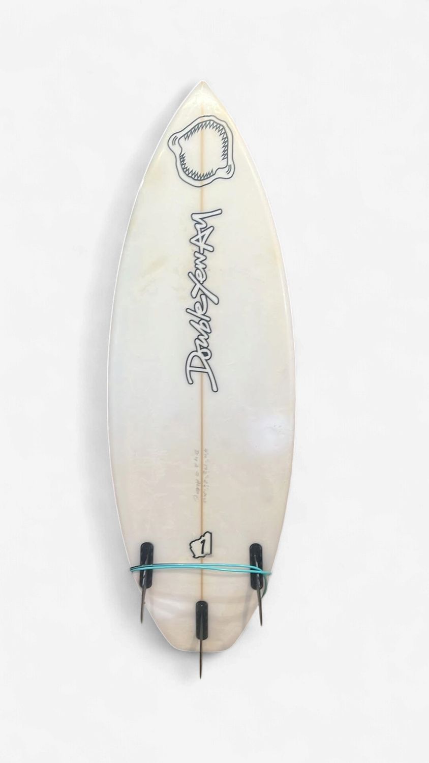 4'10 Double Yew Ay with fins and leash
