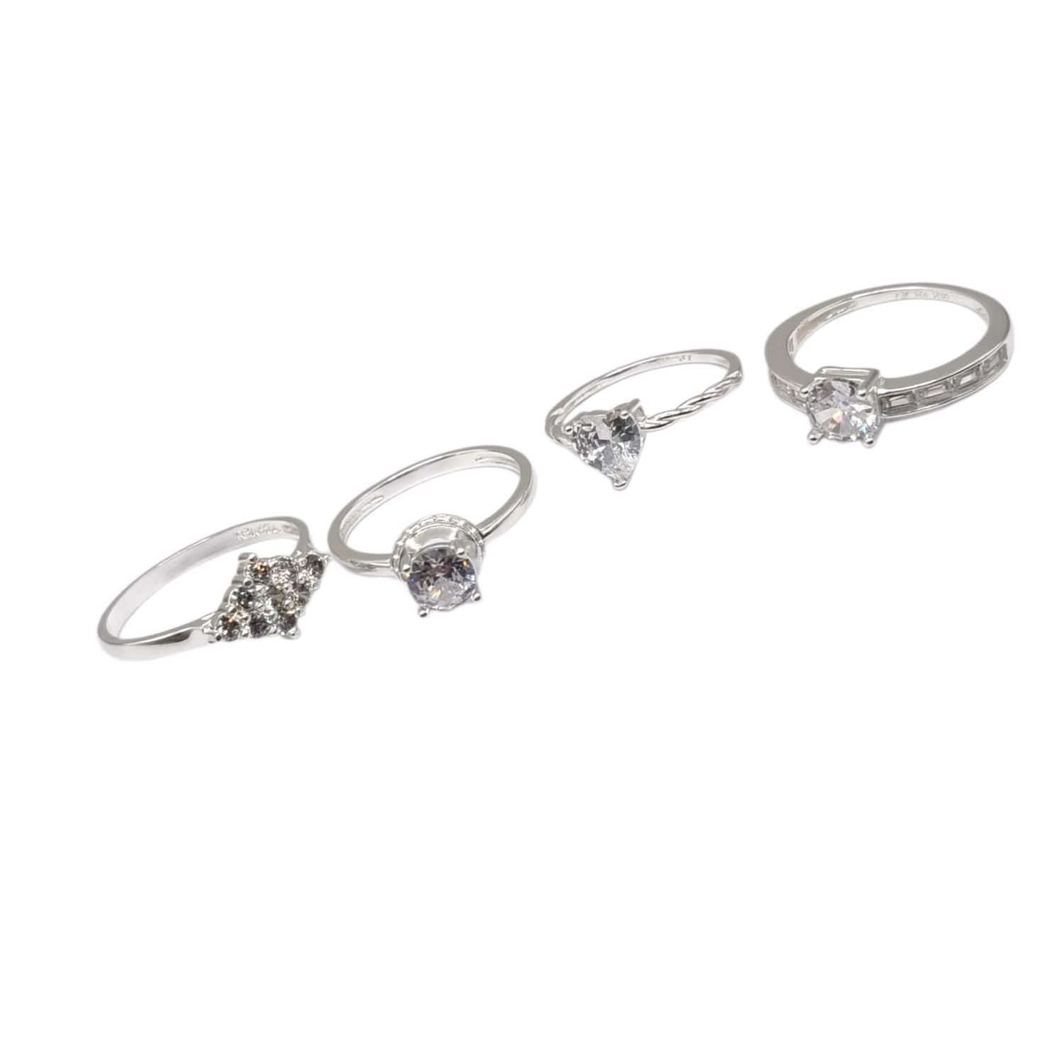 PAQUETE DE 4 ANILLO DIF MODELOS Y MEDIDAS, PLATA .925