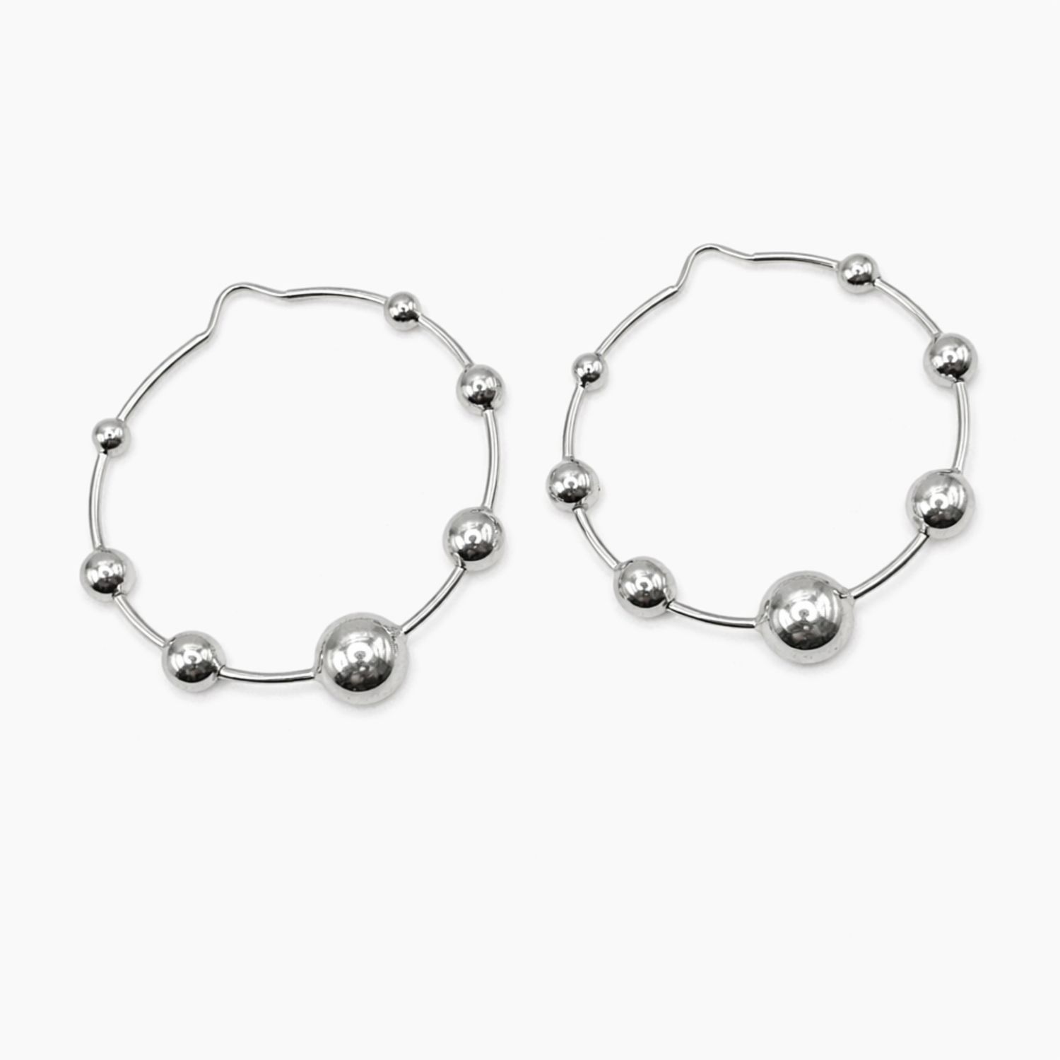 ARRACADA CON BOLAS, 4 CM, PLATA .925