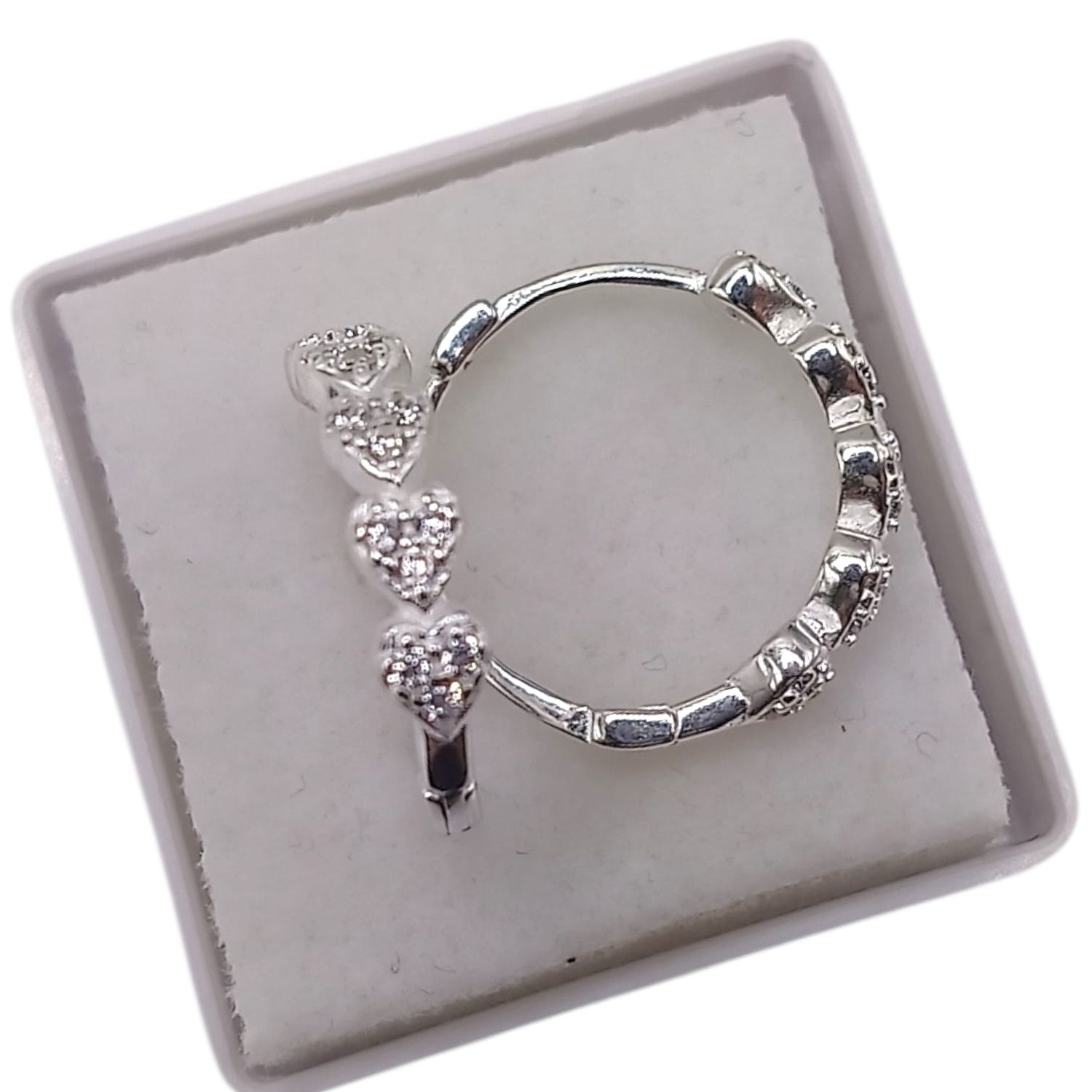 HUGGUI CORAZONES CON CZ, 1.6 CM, PLATA .925