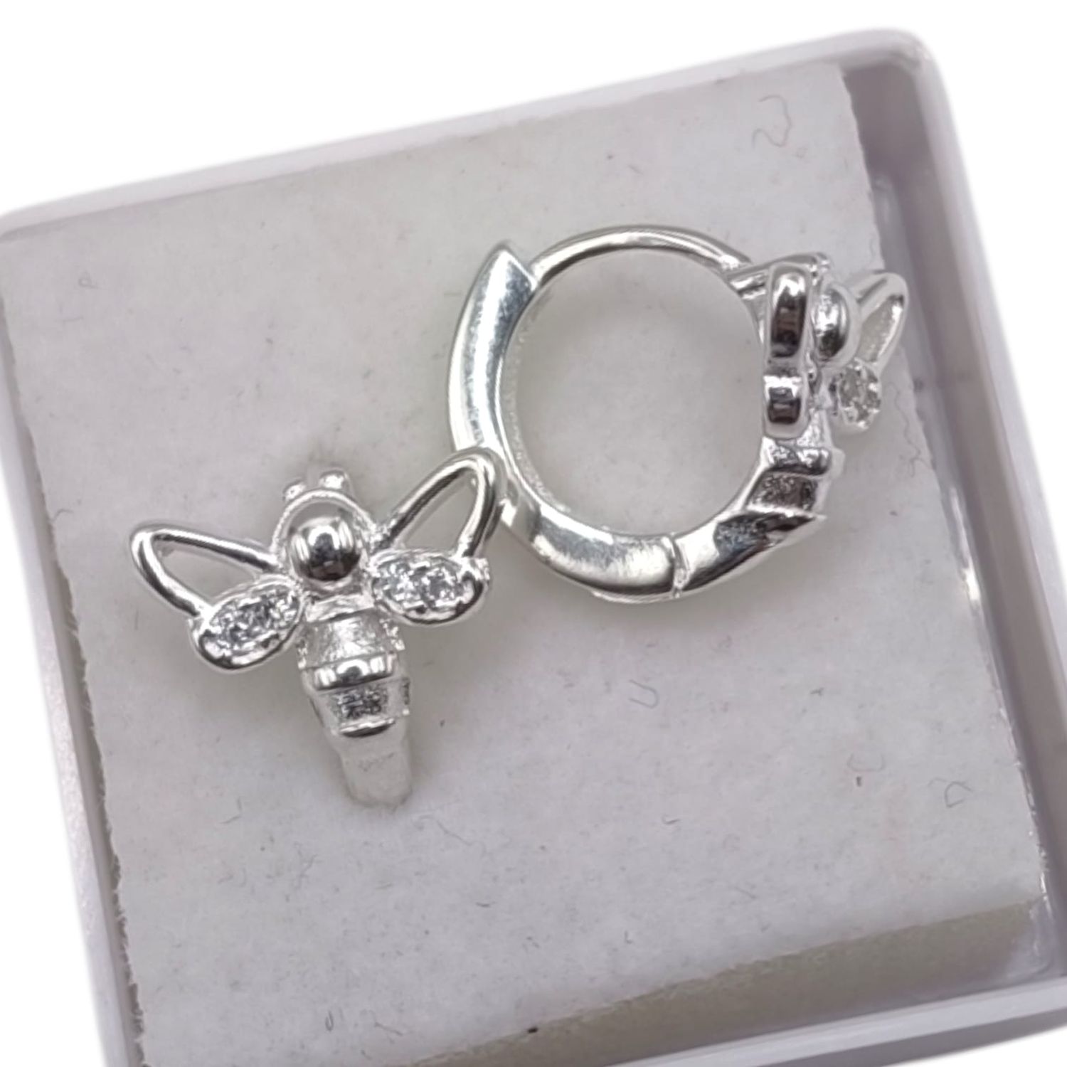 HUGGUI MARIPOSA CON CZ, 1 CM PLATA .925