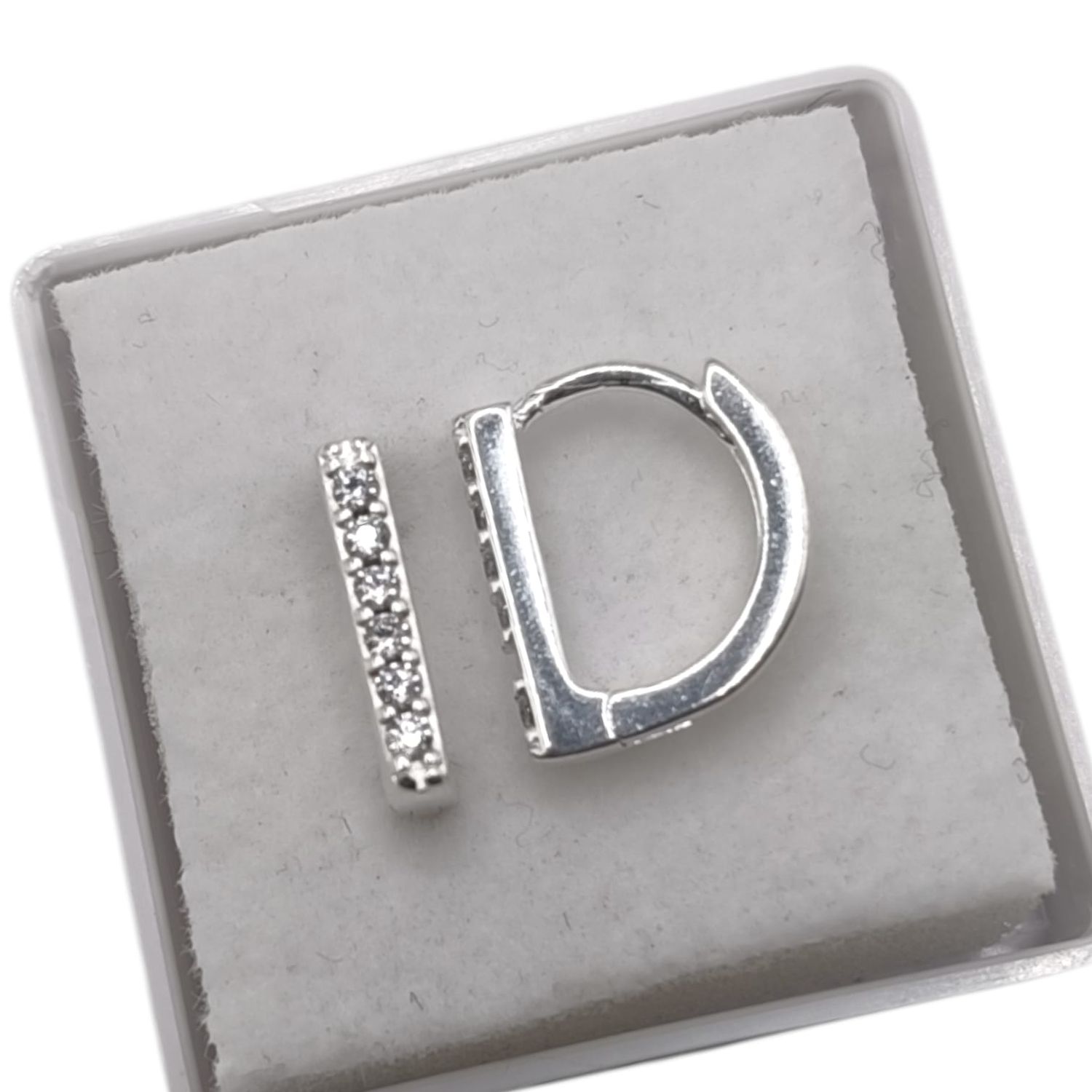 HUGGUI BARRITA CON CZ, 1.2 CM, PLATA .925