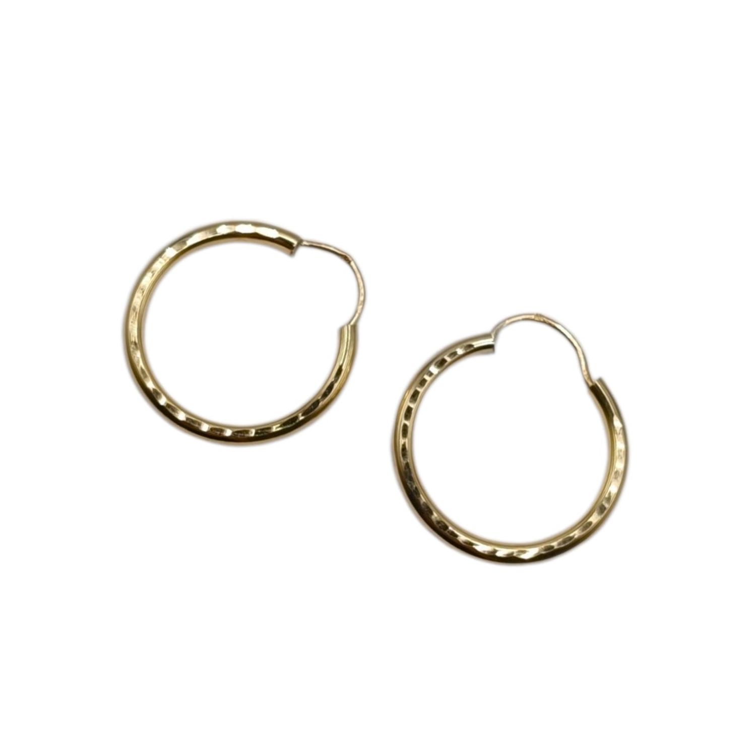 ARRACADA  CALADA 2.4 CM, ORO 14K