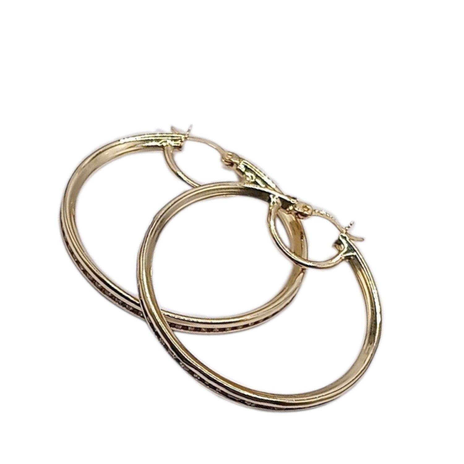 ARRACADA CANAL CON CZ, 3.8 CM, ORO 10K