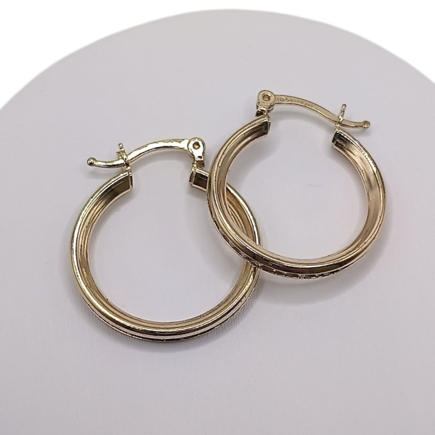 ARRACADA CANAL CON CZ, 3 CM, ORO 10K