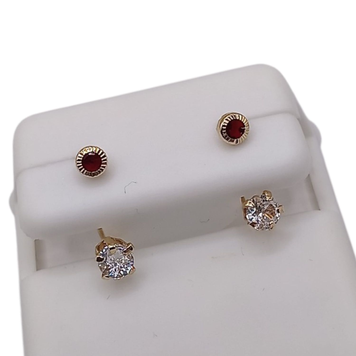 BROQUEL CURVO CZ ROJA Y BCA, ORO 14K