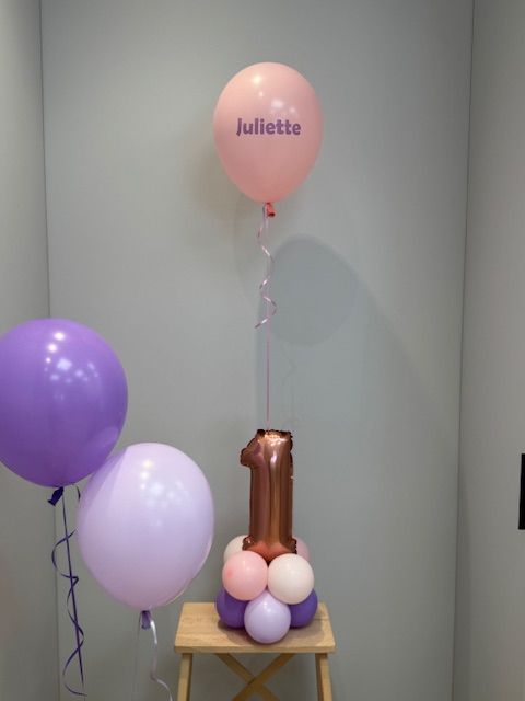 Foliecijfer klein met helium ballon gepersonaliseerd