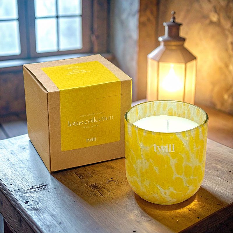 TWILI INDOOR SCENTED CANDLE LOTUS COLL. HONEY LEMON S