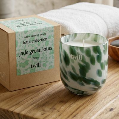 TWILI INDOOR SCENTED CANDLE LOTUS COLL. JADE GREEN S