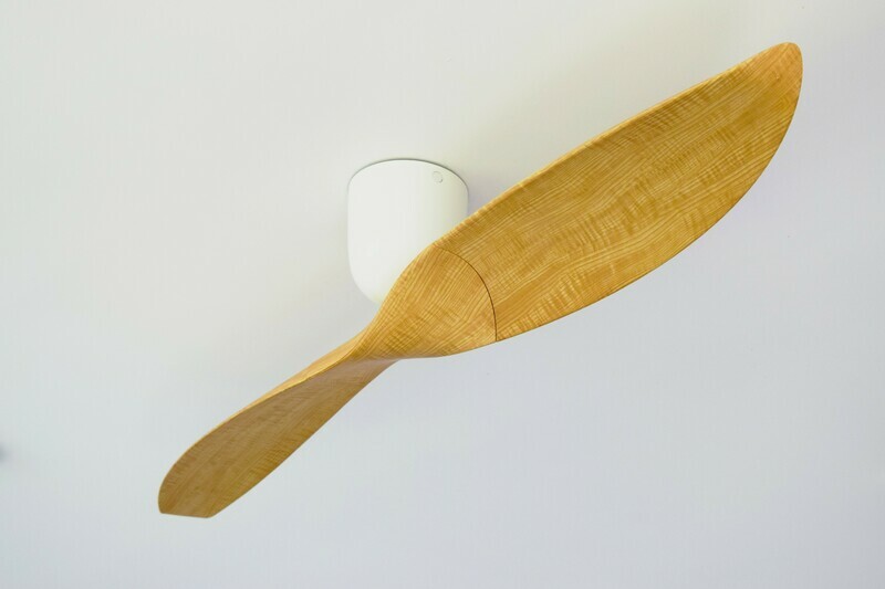 AERATRON AE2+ 60 LIGHT WOOD & WHITE - Designer Ceiling Fans AERATRON AE2+ 60 LIGHT WOOD & WHITE - Designer Ceiling Fans