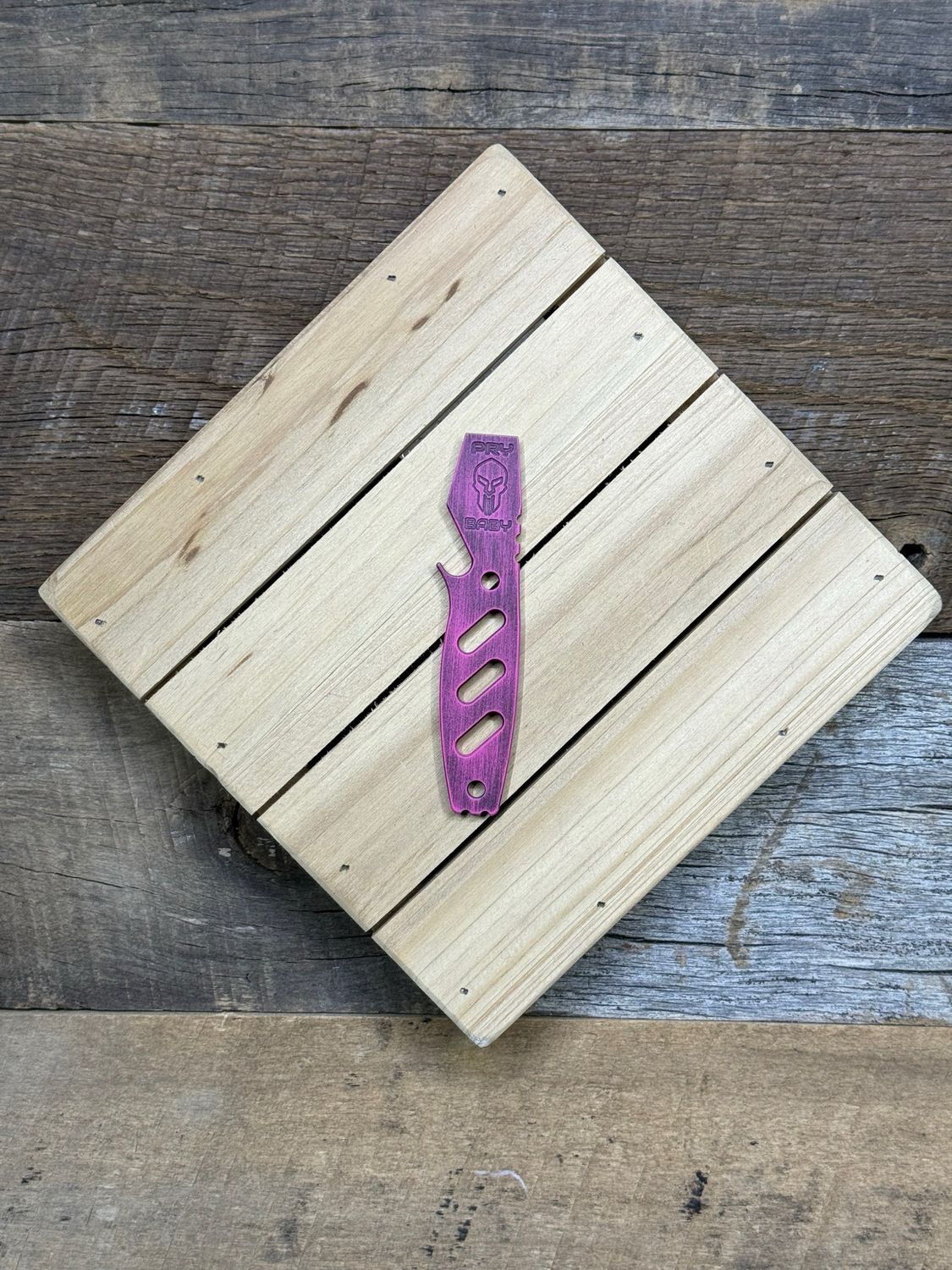 Pry Baby - Battleworn Pink