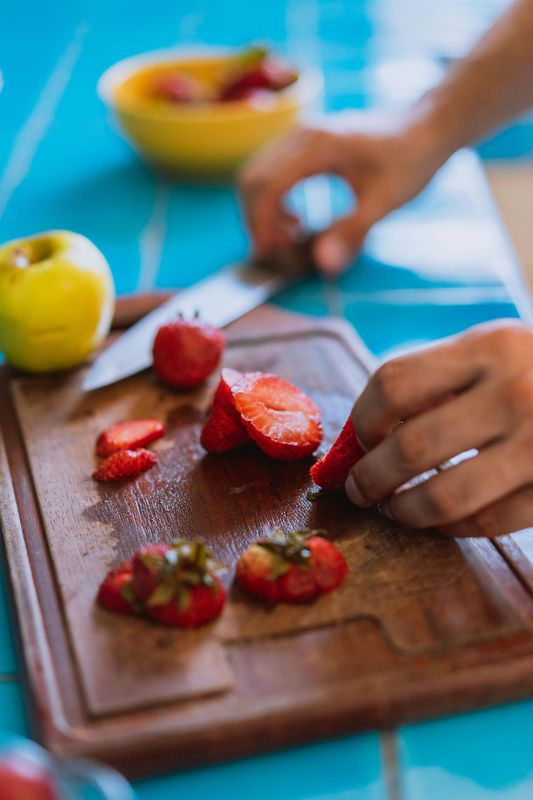 Samedi 16 mai 2026 de 14h00 à 15h30 dès 4 ans   Atelier 4 mains : compote pomme-fraise
