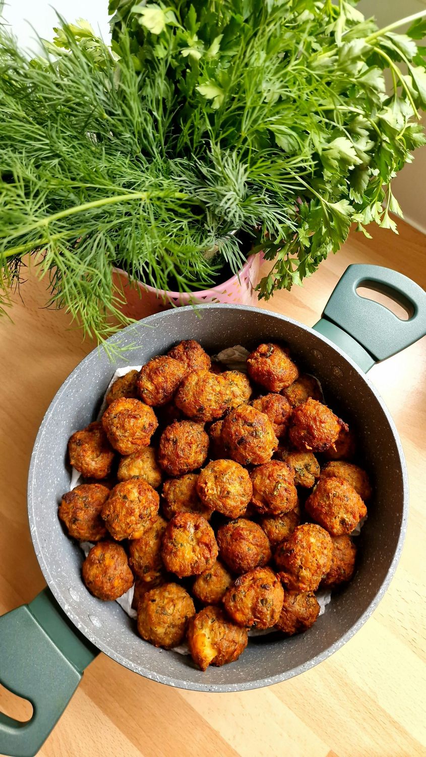 Mercredi 17 juin 2026 de 10h30 à 12h30 - dès 4 ans  Atelier 4 mains :  Croquettes de légumes de saison