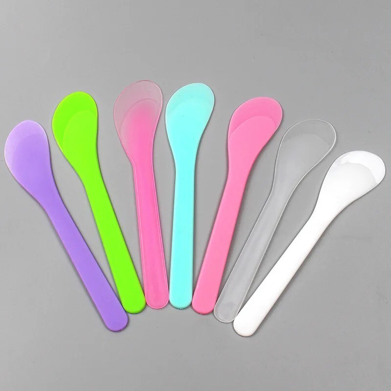 Spatule pour masque facial