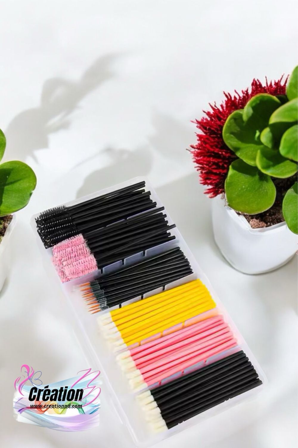 Applicateur pour cils, baguettes de rouge à lèvres, outils de maquillage