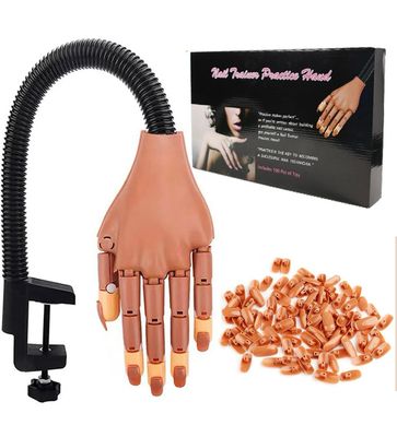 Main d'entraînement pour ongles