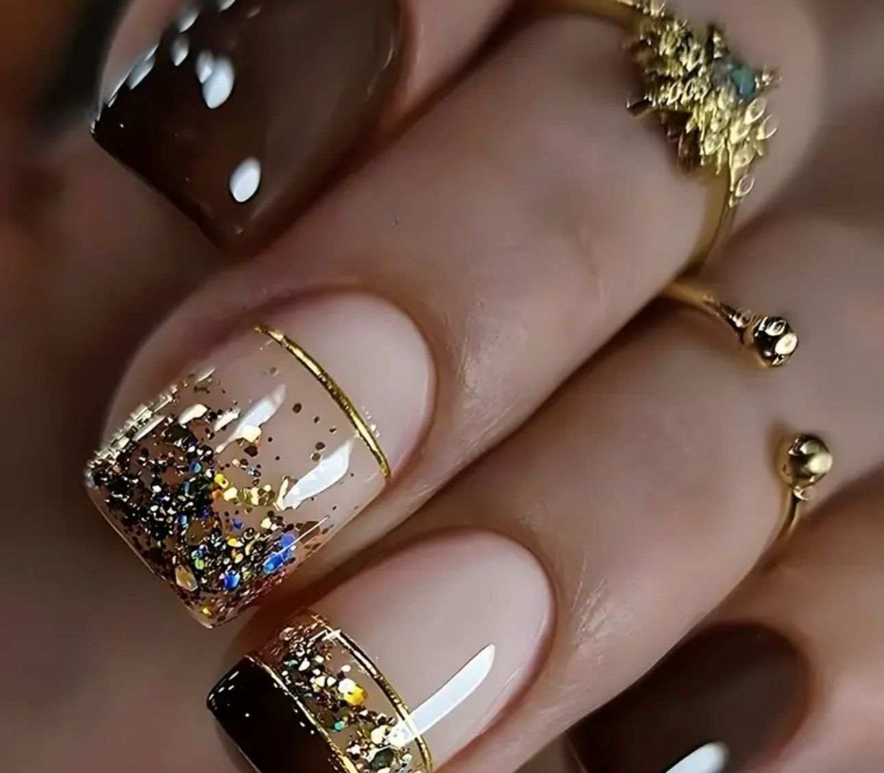 Press on nails chic